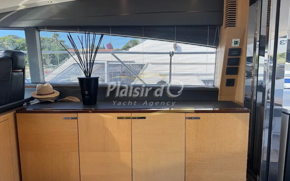 slider 13 Princess V57