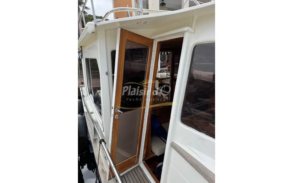 slider 13 Amateur Trawler