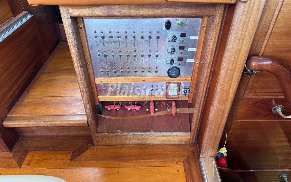 slider 32 Amateur Trawler