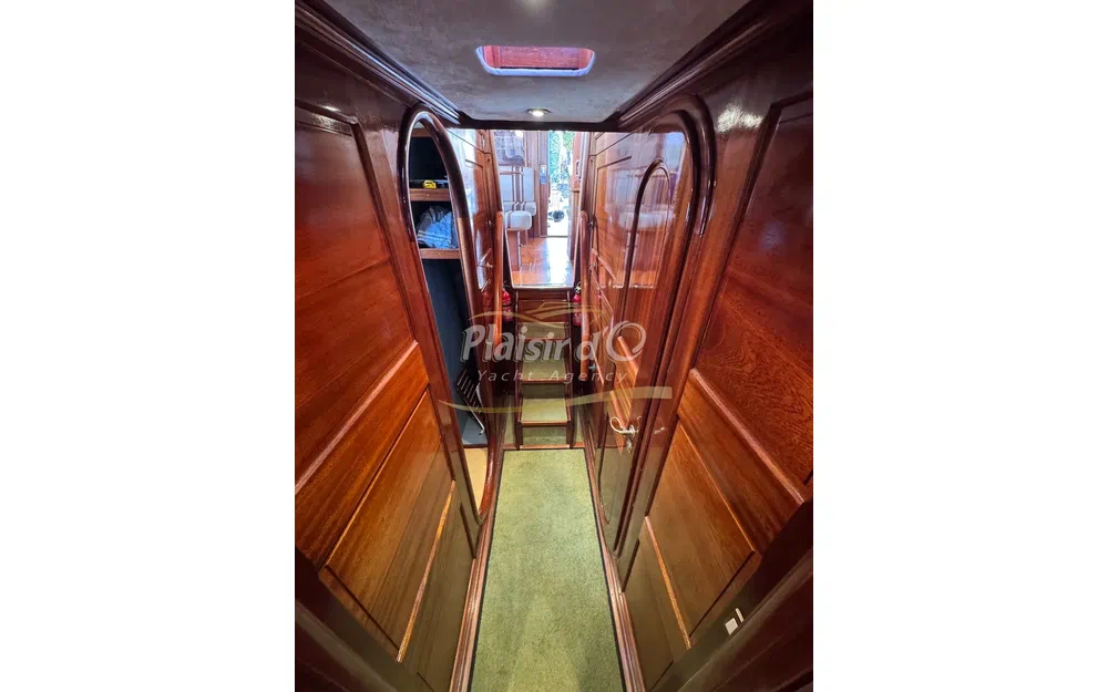 slider 38 Amateur Trawler