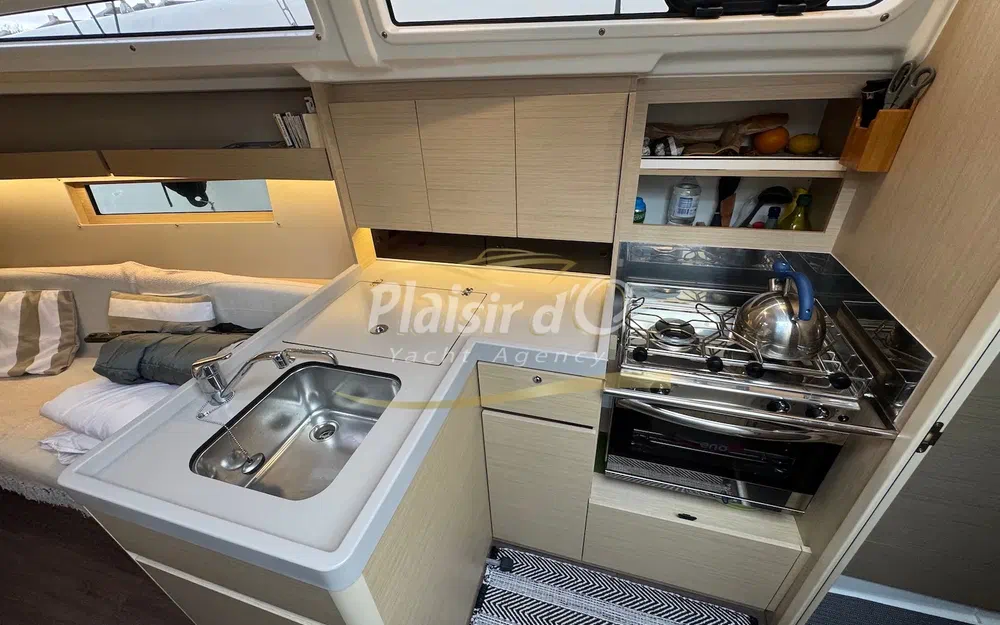 slider 27 Beneteau Oceanis 34.1