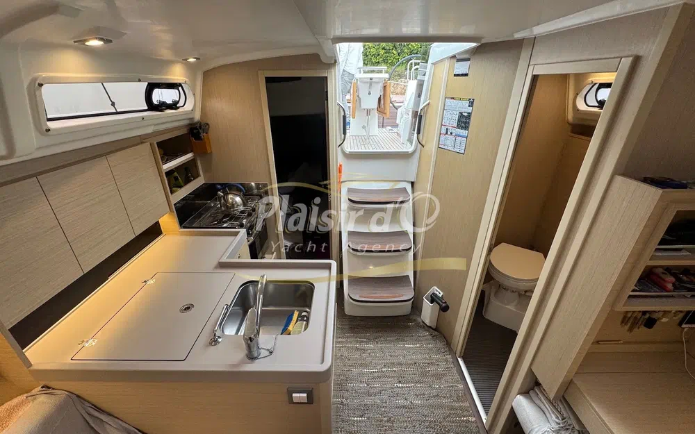 slider 38 Beneteau Oceanis 34.1