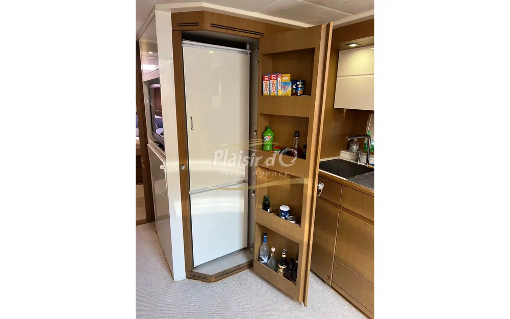 slider 42 Azimut Atlantis 58
