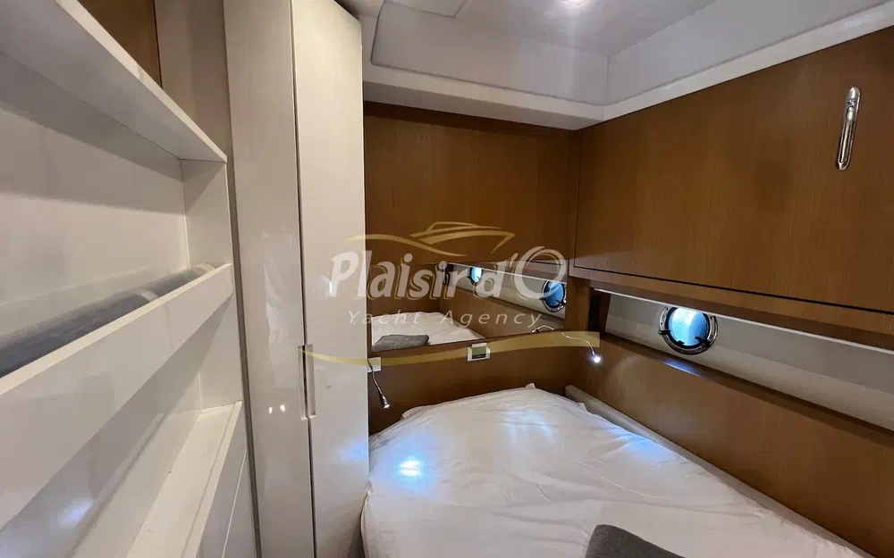 slider 47 Azimut Atlantis 58