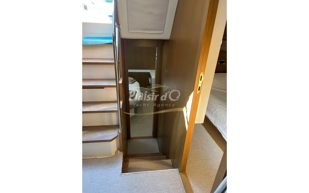 slider 51 Azimut Atlantis 58