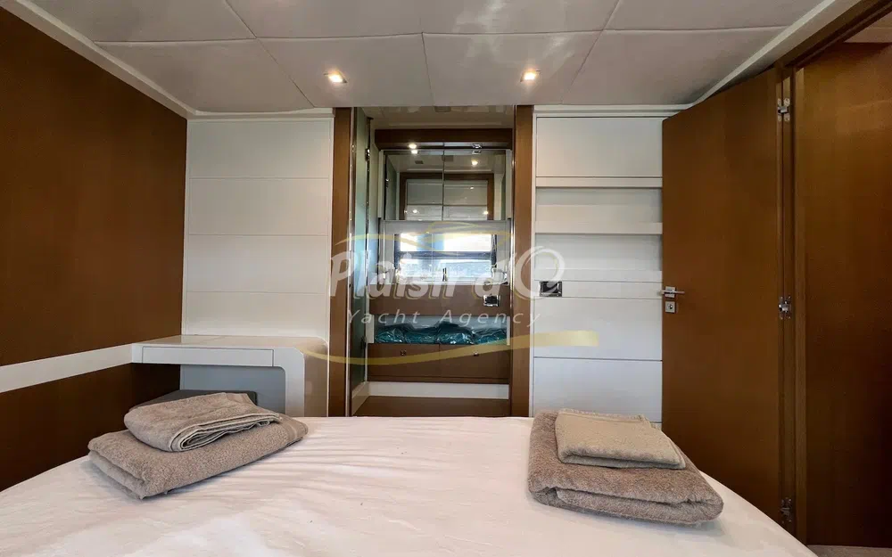 slider 54 Azimut Atlantis 58