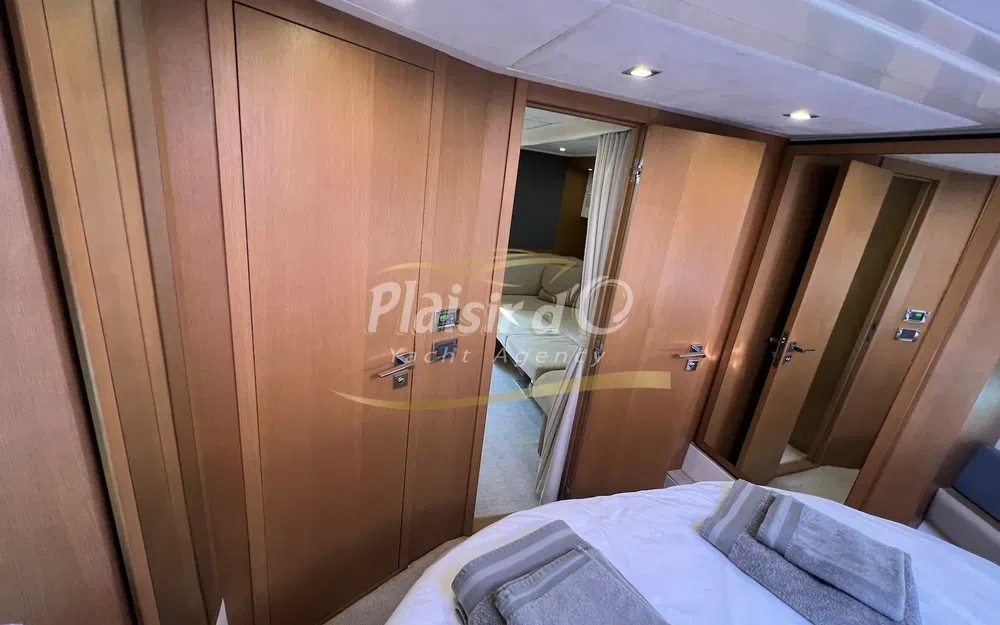 slider 62 Azimut Atlantis 58
