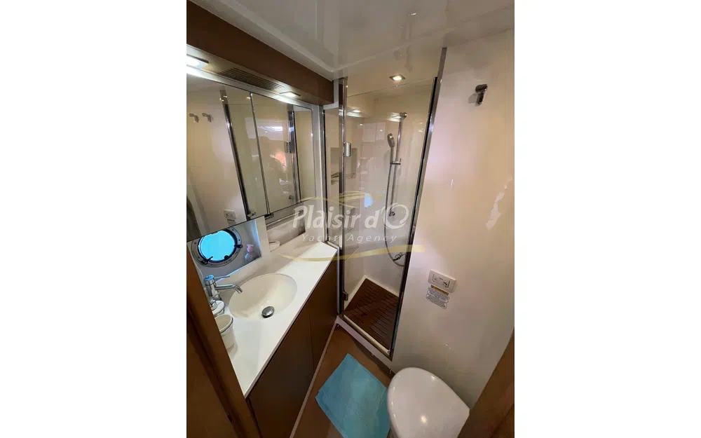 slider 63 Azimut Atlantis 58
