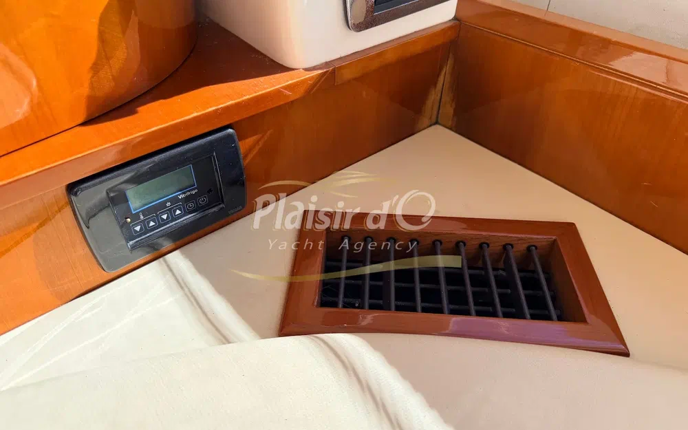 slider 38 Astondoa 394 FLY
