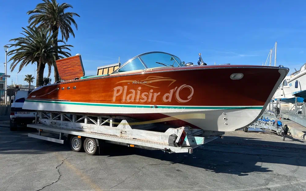 slider 12 Riva Tritone