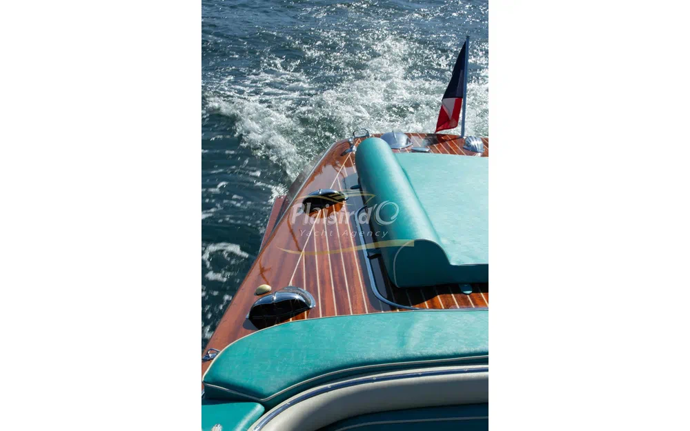 slider 27 Riva Tritone