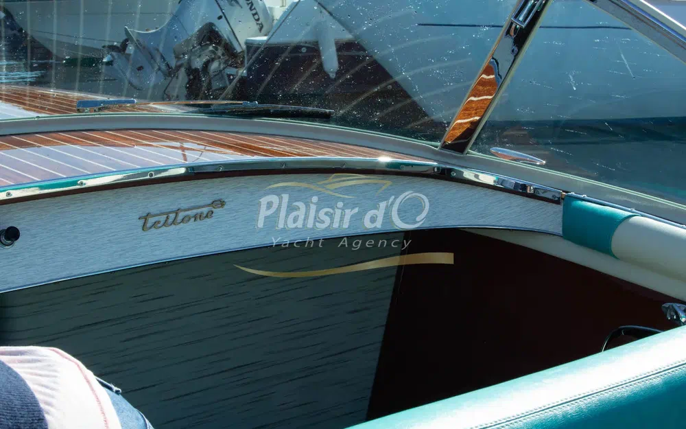 slider 30 Riva Tritone