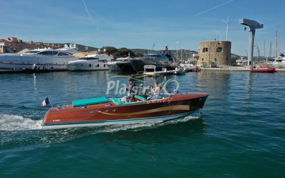 slider 46 Riva Tritone