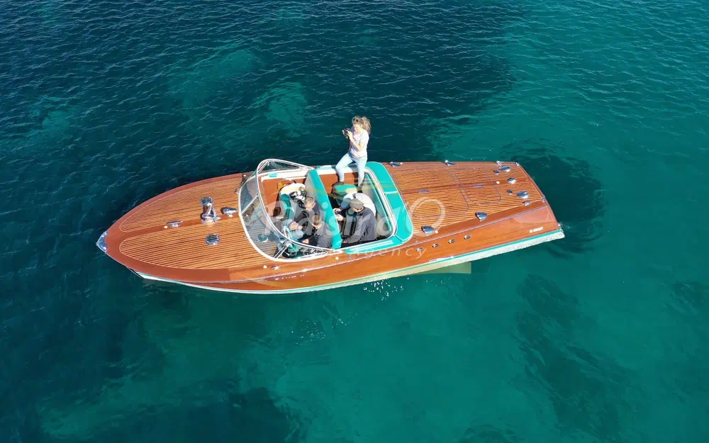 slider 48 Riva Tritone