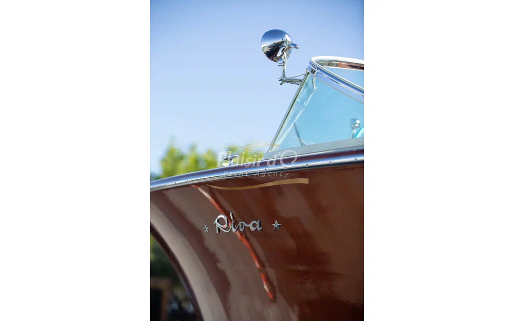 slider 8 Riva Tritone