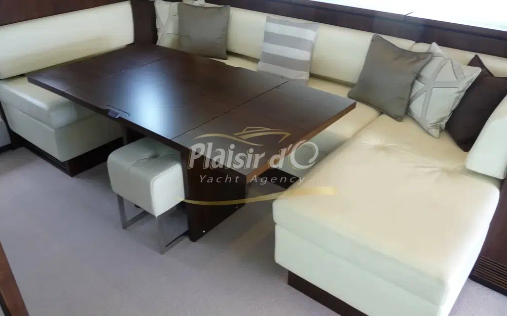 slider 26 Fairline Squadron 65