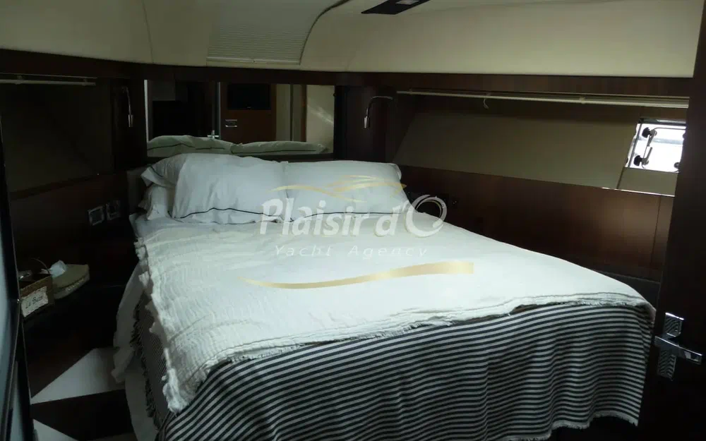 slider 37 Fairline Squadron 65