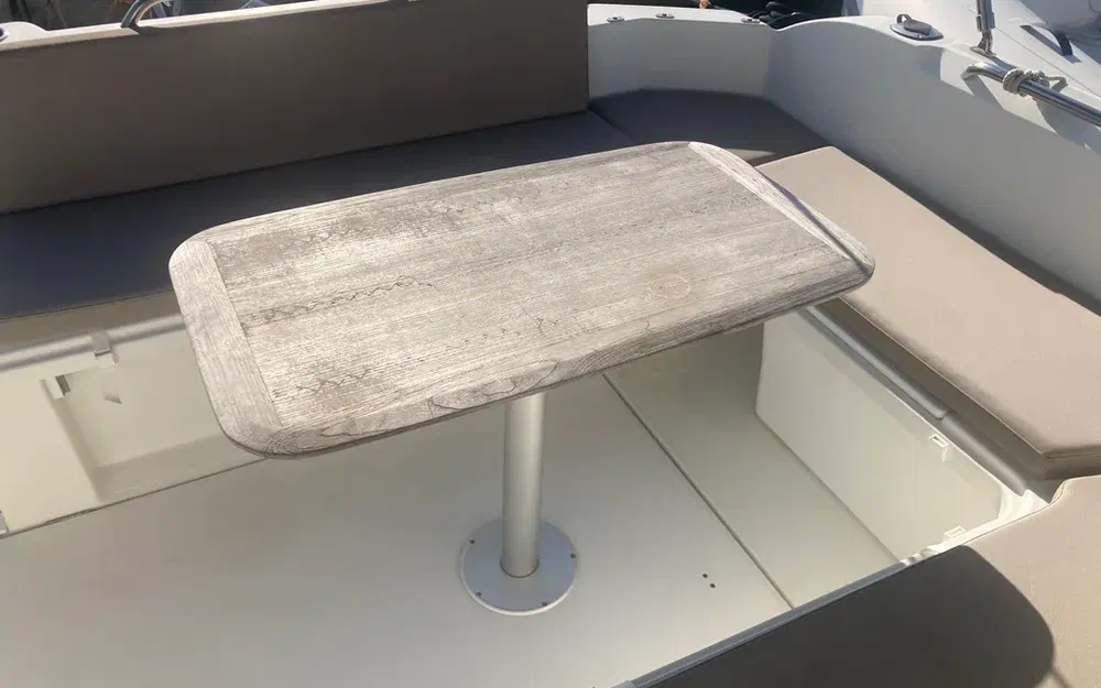 slider 7 Beneteau Antares 8 OB