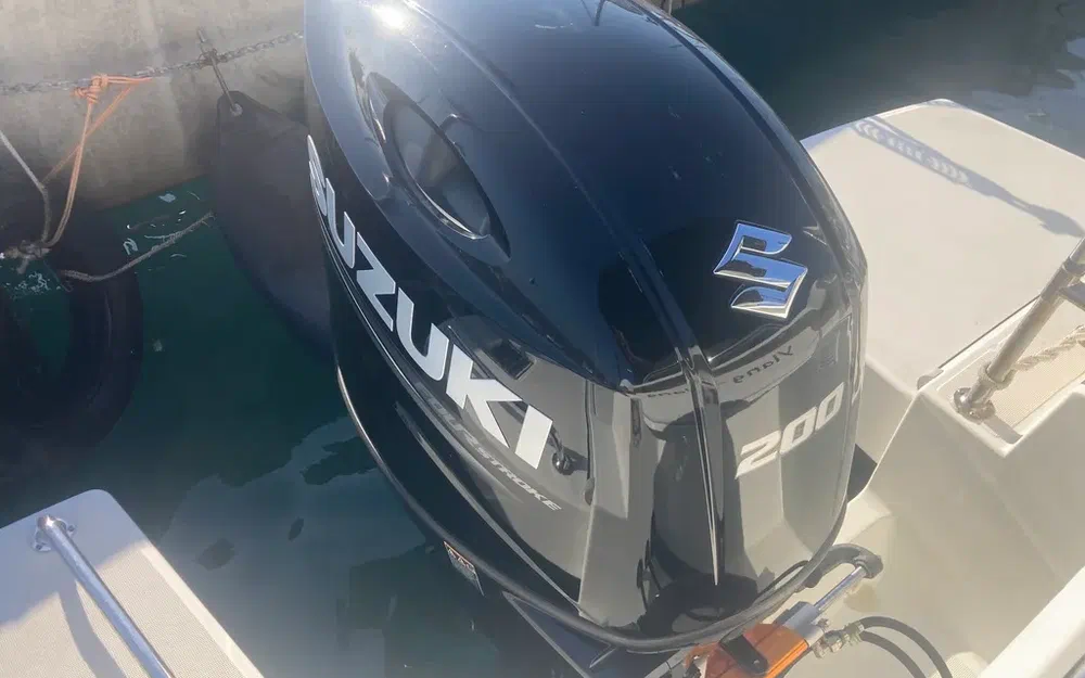 slider 19 Beneteau Antares 8 OB