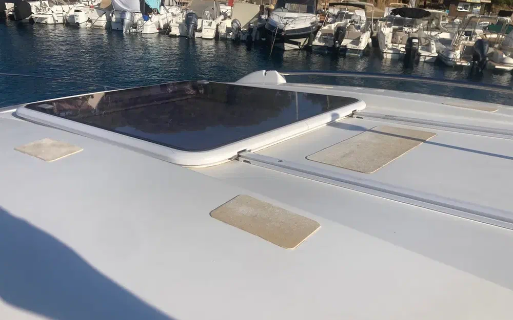 slider 15 Beneteau Antares 8 OB