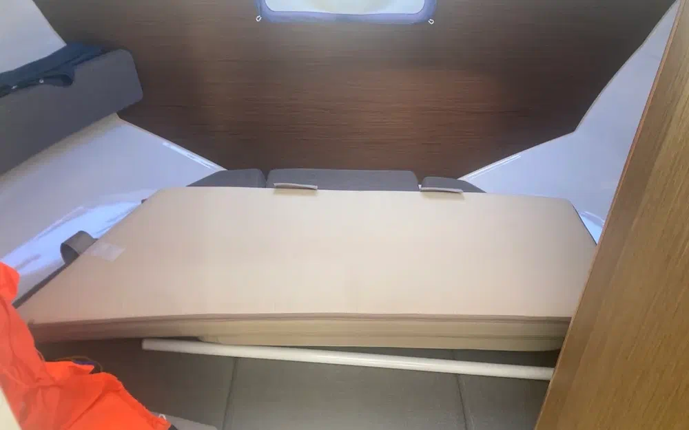 slider 26 Beneteau Antares 8 OB