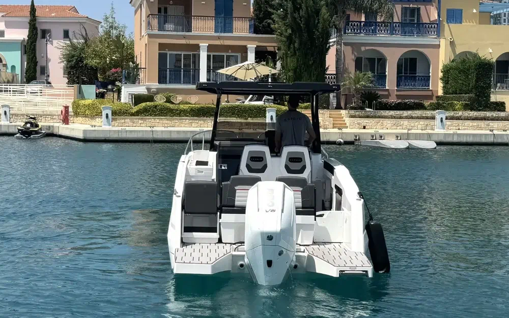 slider 19 Karnic R8S-HT