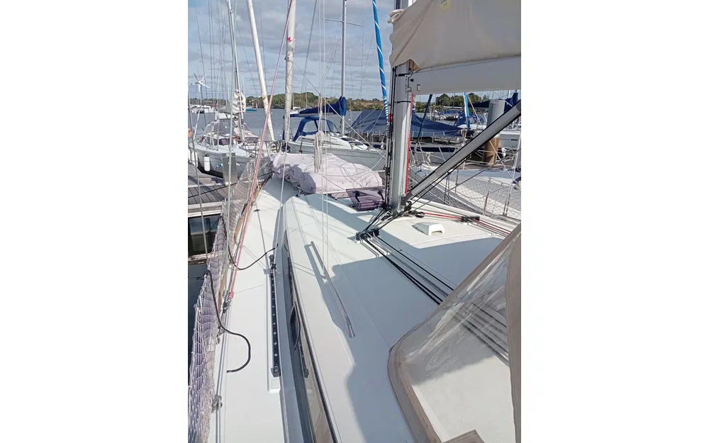 slider 9 Beneteau Oceanis 38.1