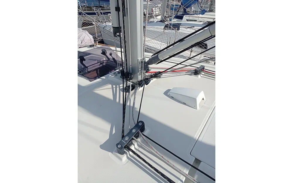 slider 11 Beneteau Oceanis 38.1