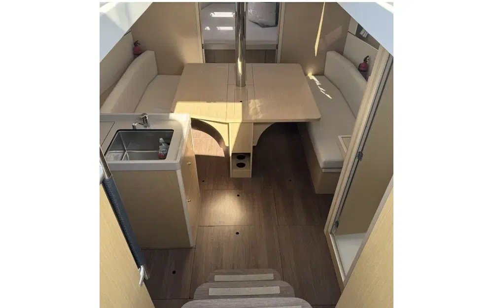 slider 15 Beneteau Oceanis 38.1