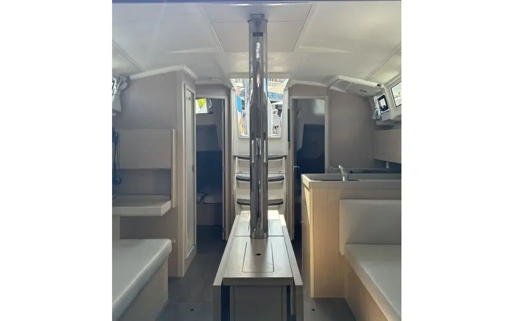slider 17 Beneteau Oceanis 38.1