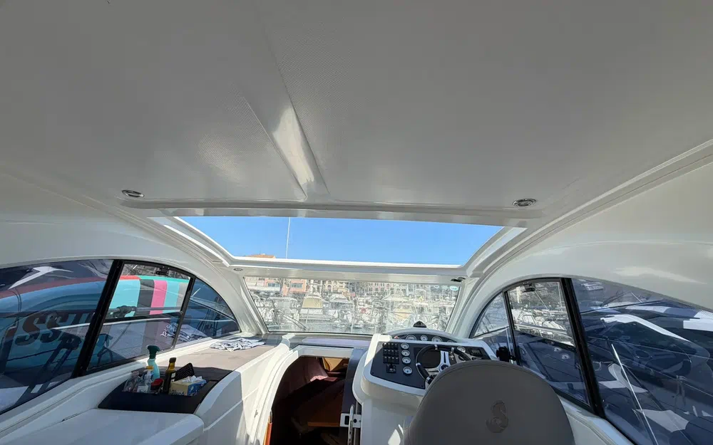 slider 8 Beneteau Gran Turismo 34