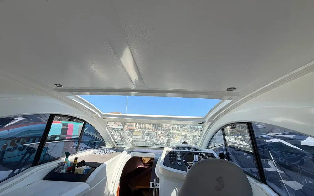 slider 8 Beneteau Gran Turismo 34