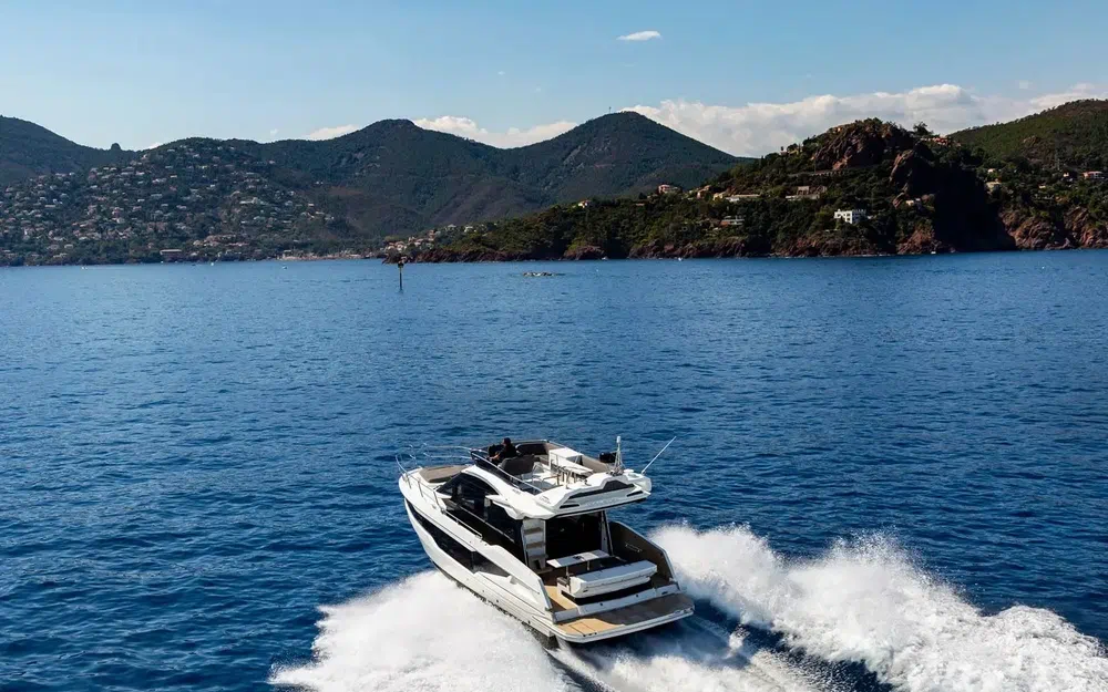 slider 2 Galeon 400 Fly
