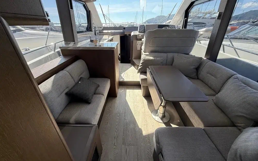 slider 3 Galeon 400 Fly