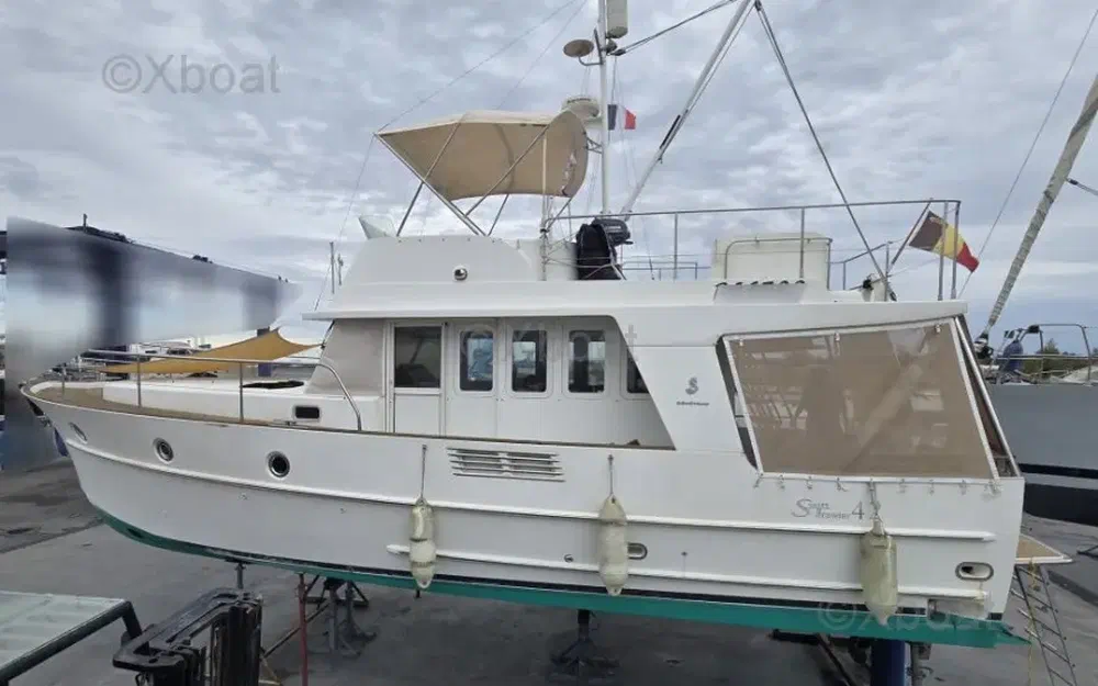 slider 3 Beneteau Swift Trawler 42