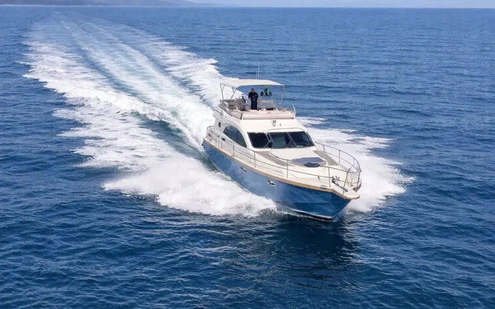slider 0 Portofino Marine Portofino 47 Fly