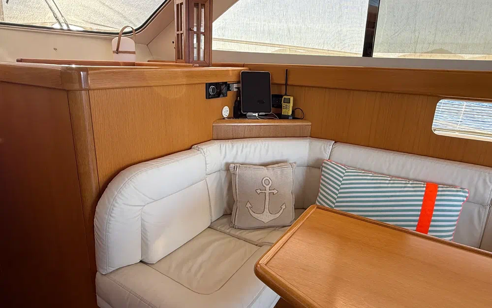 slider 24 Portofino Marine Portofino 47 Fly