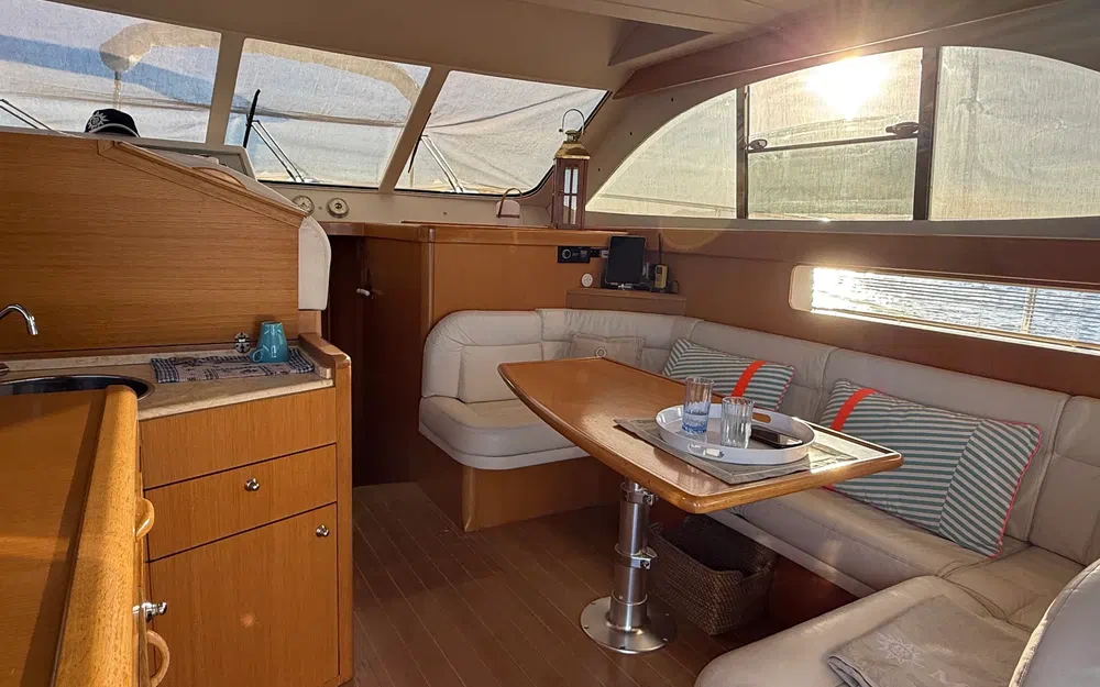 slider 26 Portofino Marine Portofino 47 Fly