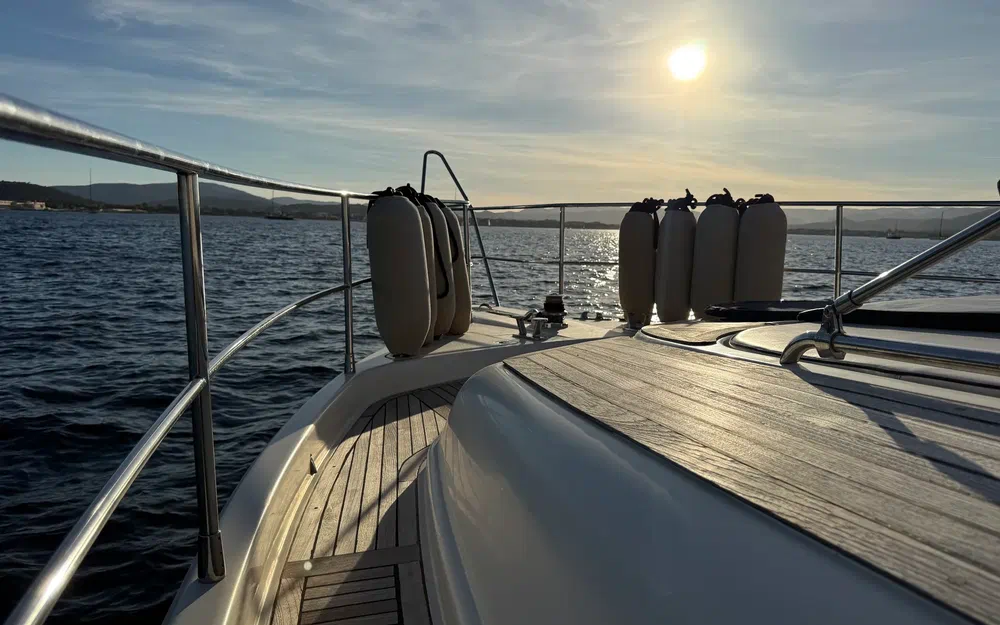 slider 29 Portofino Marine Portofino 47 Fly