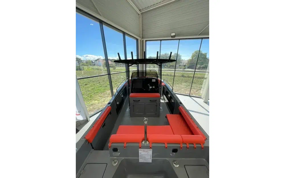 slider 2 Pacific Craft 750 Open