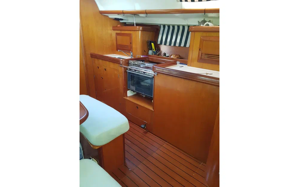slider 14 Beneteau Oceanis 393