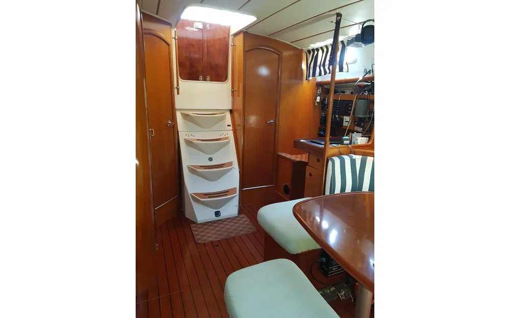 slider 1 Beneteau Oceanis 393