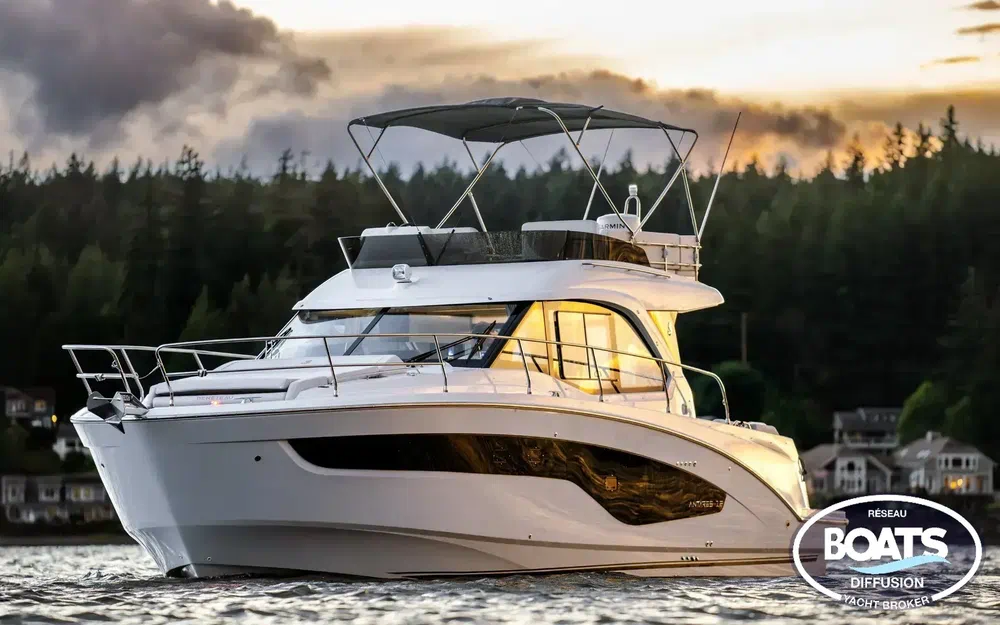 slider 0 Beneteau Antares 12