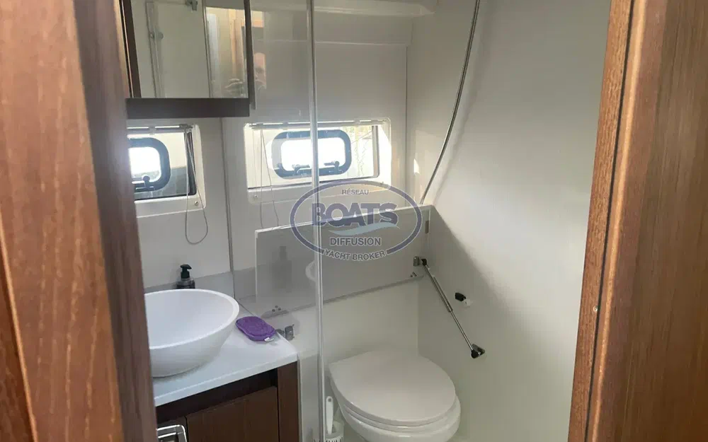 slider 11 Beneteau Antares 12