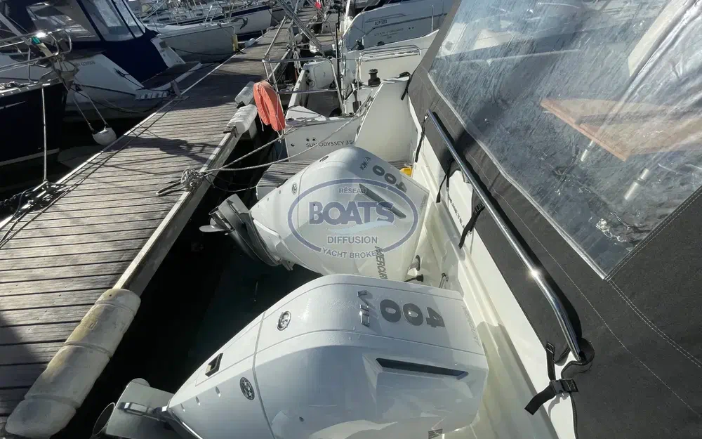 slider 13 Beneteau Antares 12