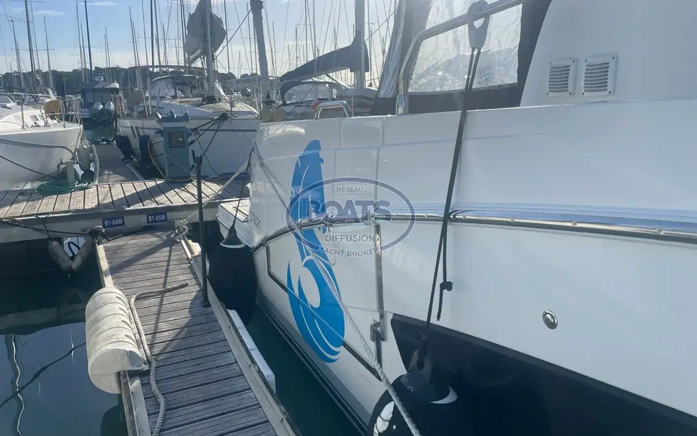 slider 2 Beneteau Antares 12
