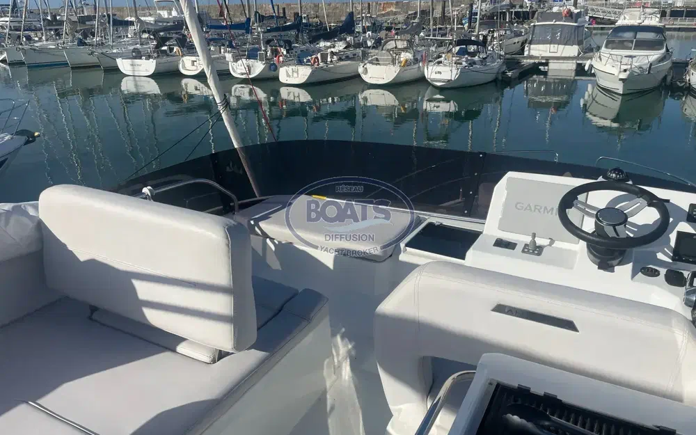 slider 4 Beneteau Antares 12