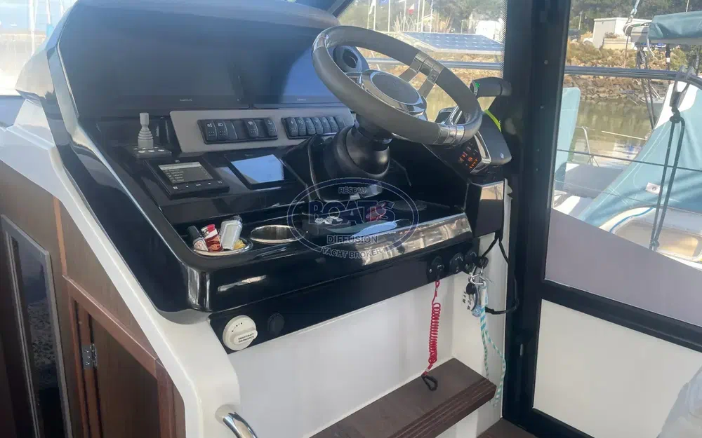 slider 6 Beneteau Antares 12