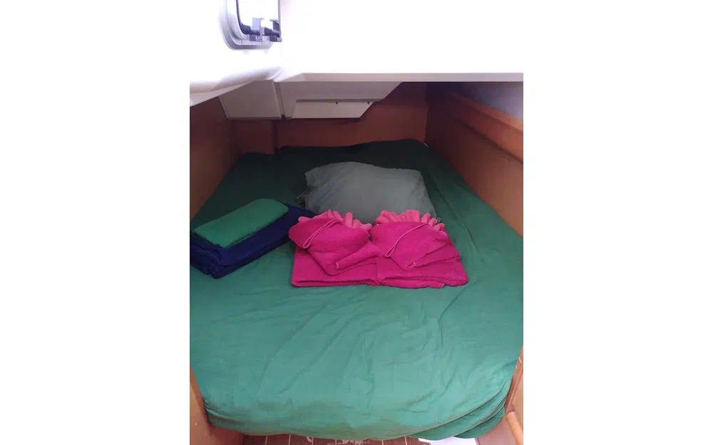 slider 6 Jeanneau Sun Odyssey 379