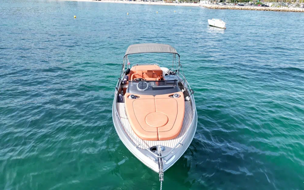 slider 18 Cranchi E 30 Endurance